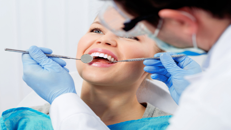 How to Choose the Right Orthodontist for You